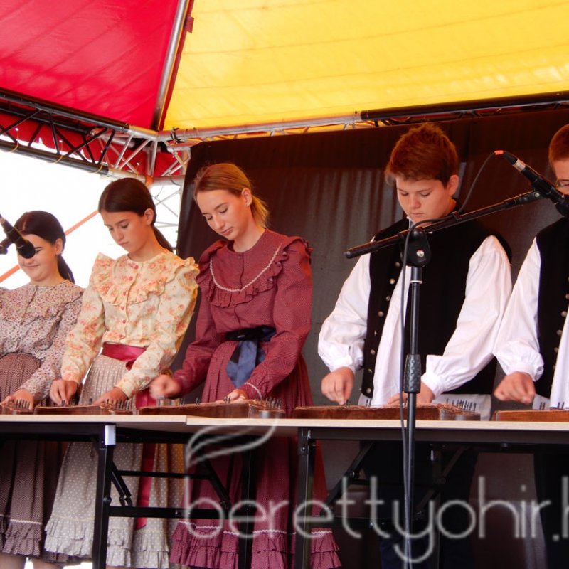 Helyi Értékek Startja 22